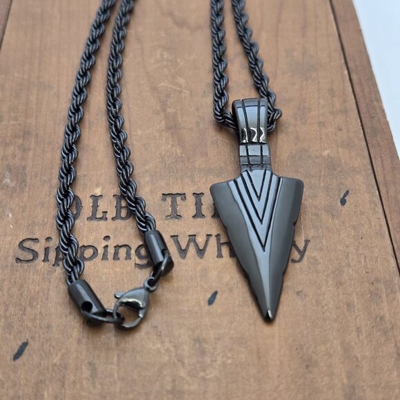 Black Stainless Steel Arrowhead Pendant and Rope Chain Necklace - Picture 7 of 7